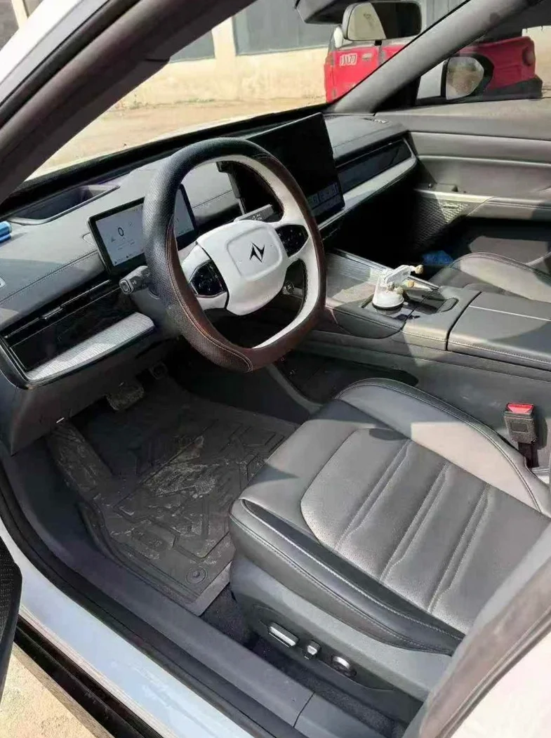 东风奕派 后面外观一