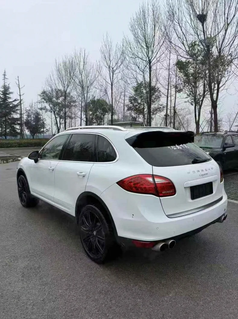 保时捷卡宴 驾驶室