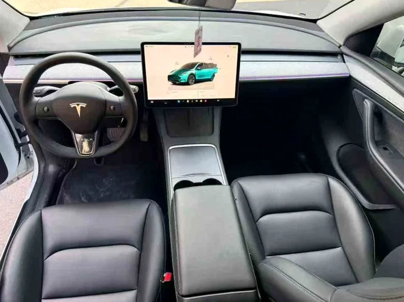 特斯拉MODEL 后面外观一