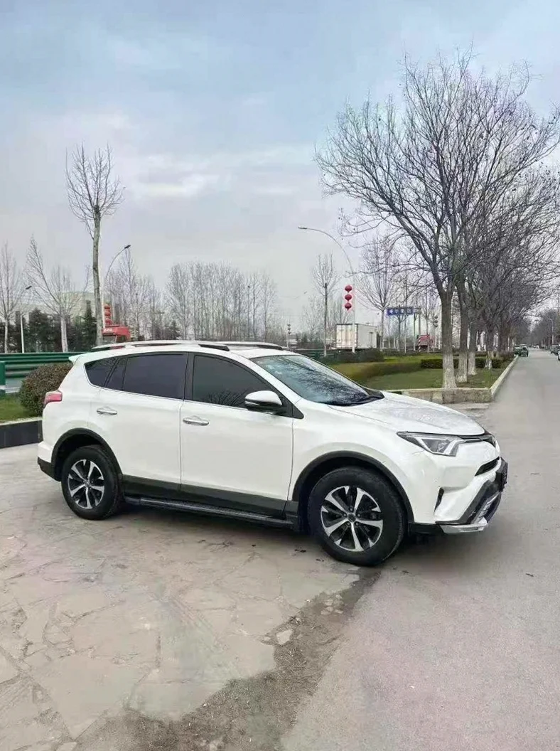 丰田RAV4荣放 正面外观三