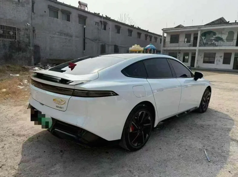 东风奕派 内饰前排