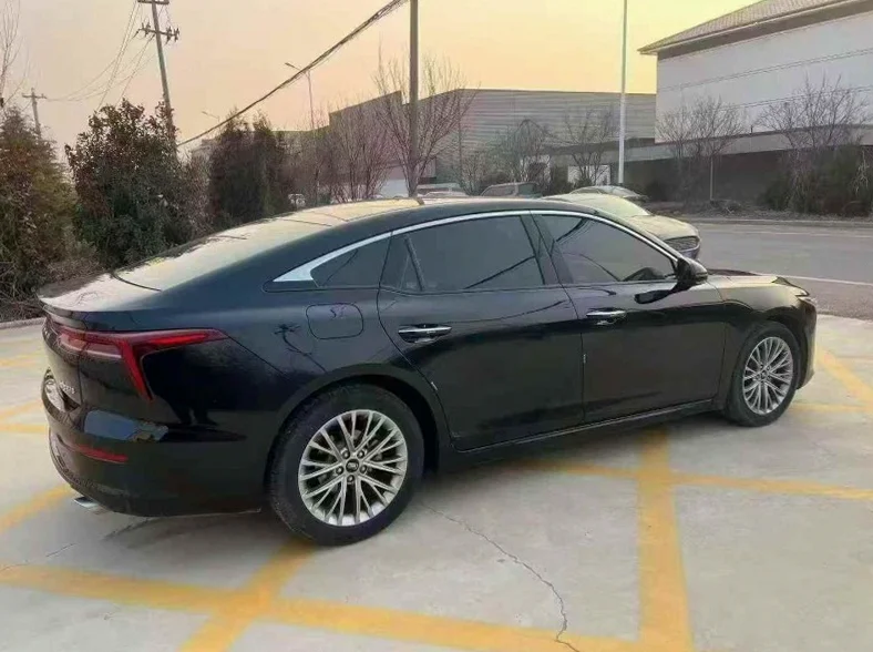 奔腾B70 内饰后排