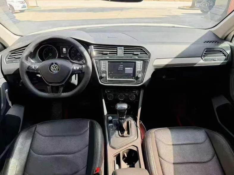 大众途观 后面外观二