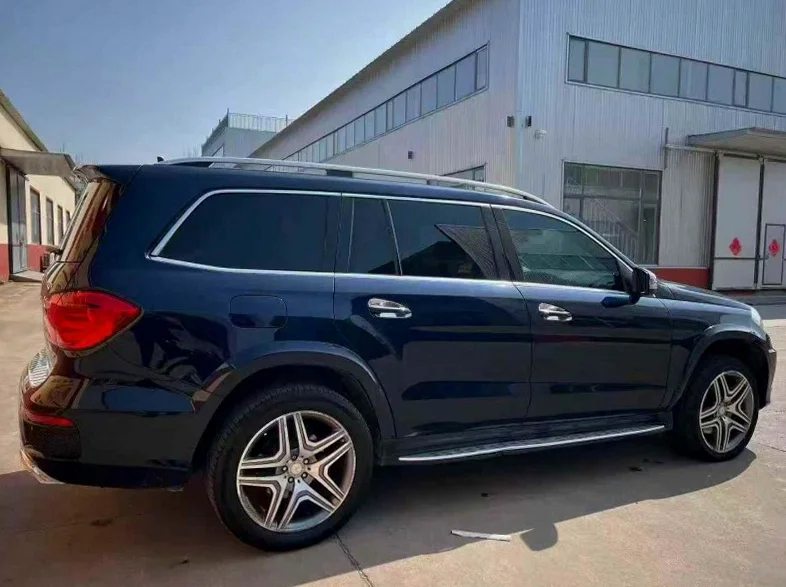 奔驰GLS 内饰后排