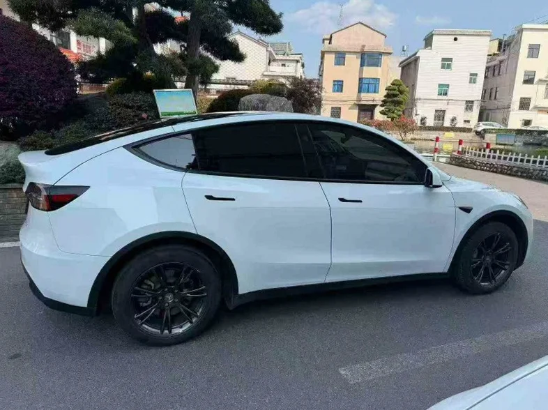 特斯拉MODEL 内饰后排