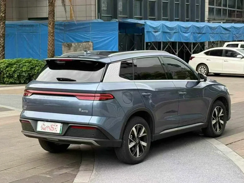 比亚迪宋 内饰前排