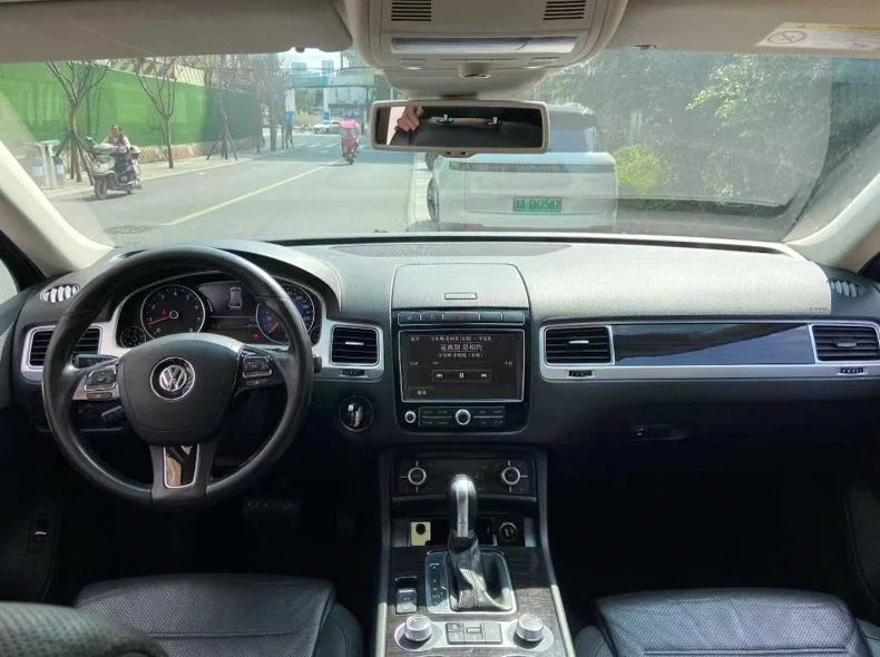 大众途锐 后面外观三