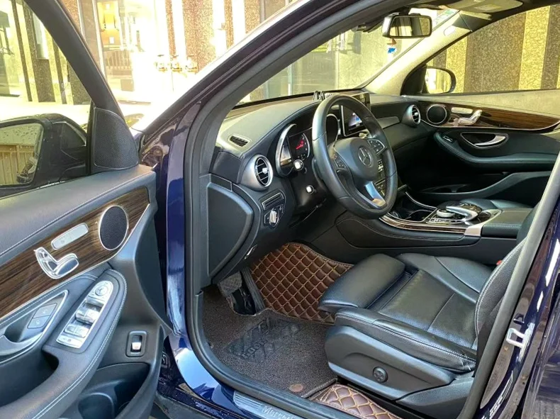 奔驰GLC 正面外观三