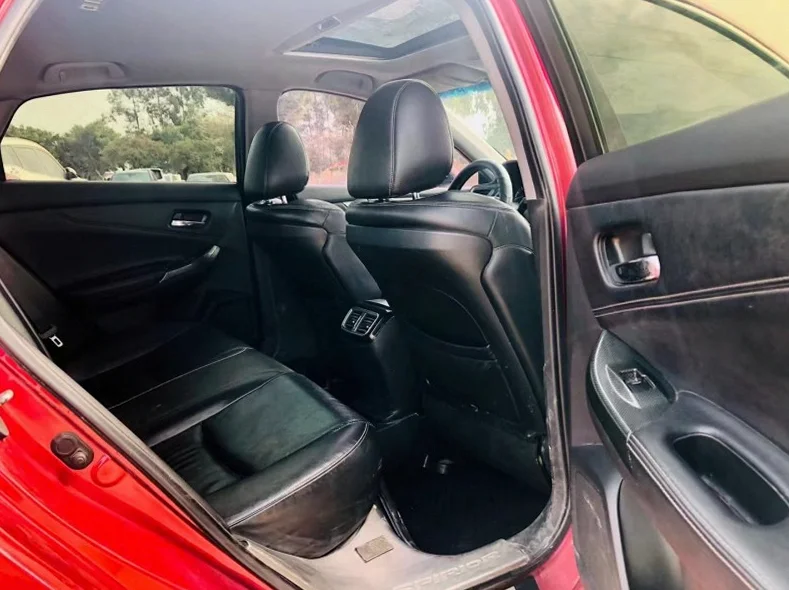 本田思铂睿 后面外观二