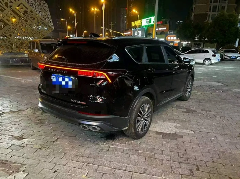 奇瑞捷途 内饰前排