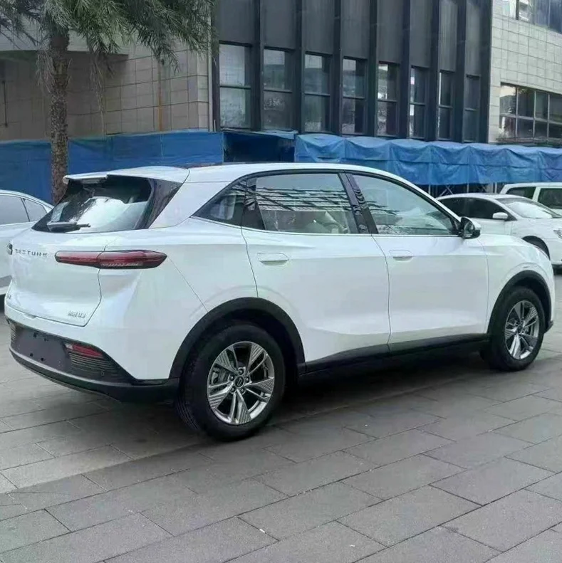 奔腾悦意 内饰前排