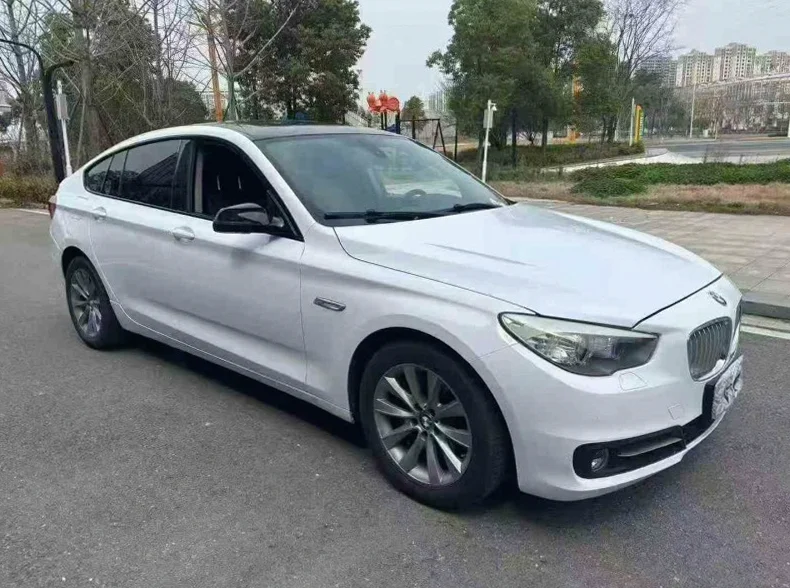 宝马5系 正面外观三