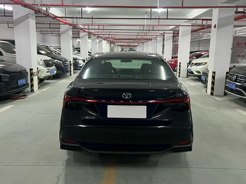 丰田亚洲龙 驾驶室