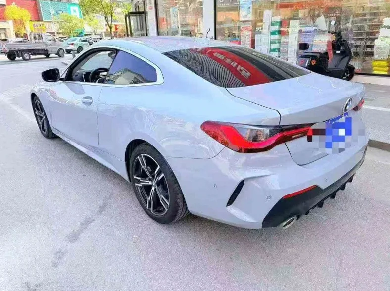 宝马4系 内饰前排