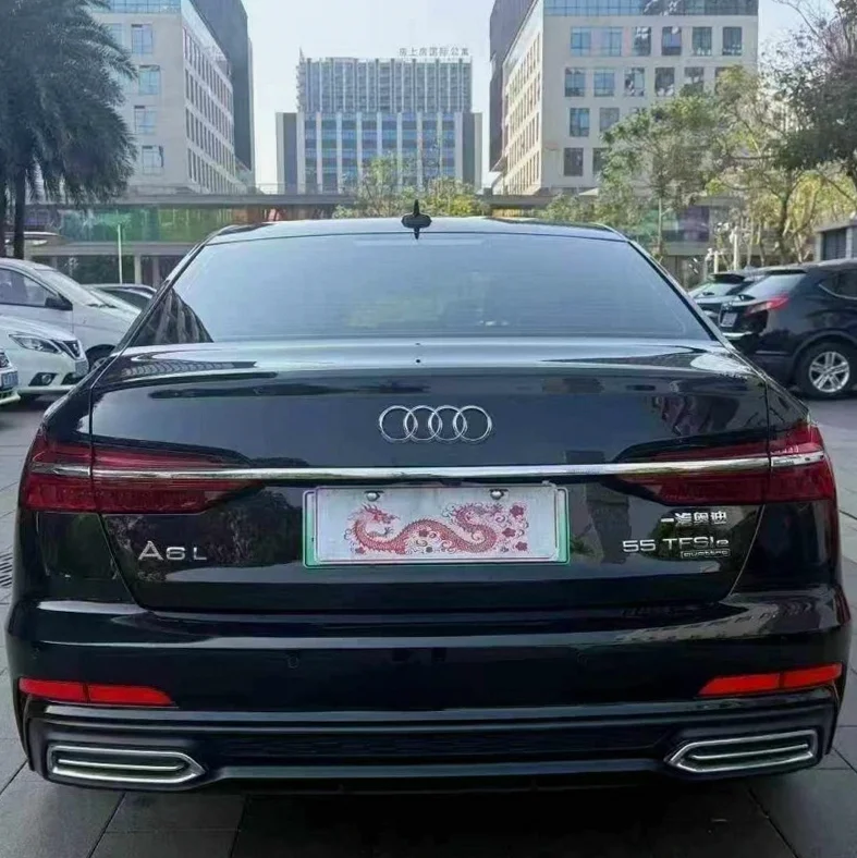 奥迪A6L 内饰后排