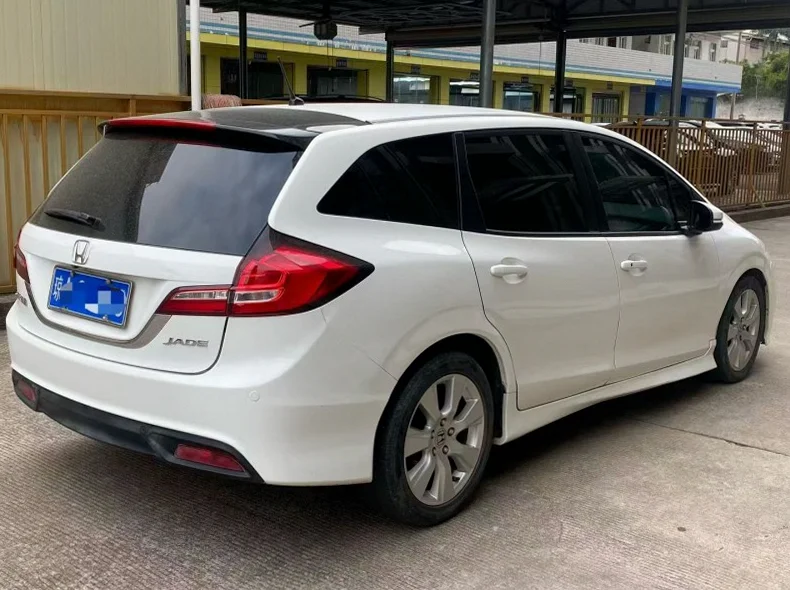 本田杰德 后面外观二