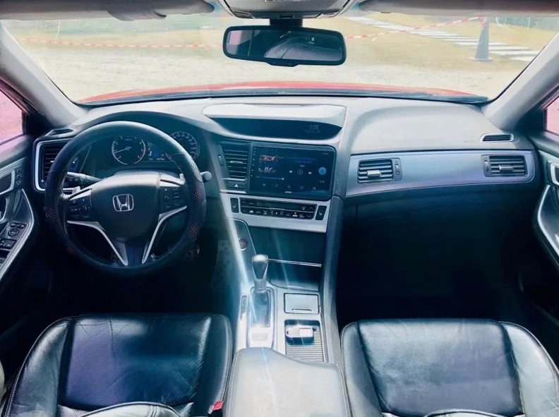 本田思铂睿 内饰后排