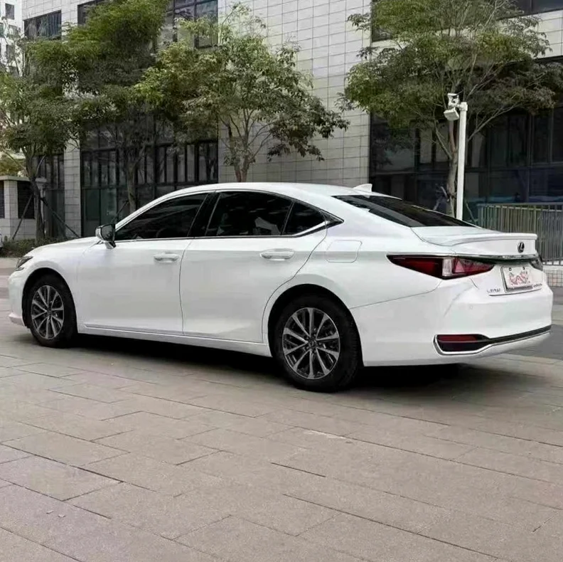 雷克萨斯ES 内饰后排