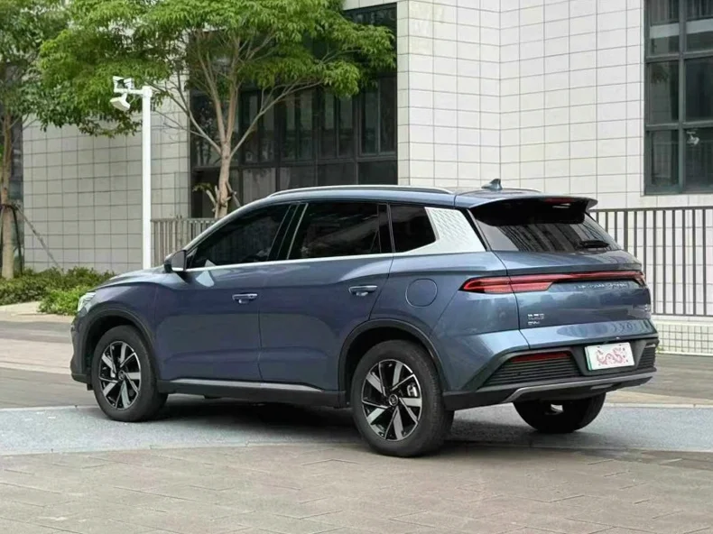 比亚迪宋 后面外观三