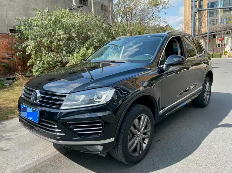 大众途锐 正面外观三