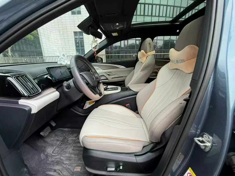 比亚迪宋 后面外观一