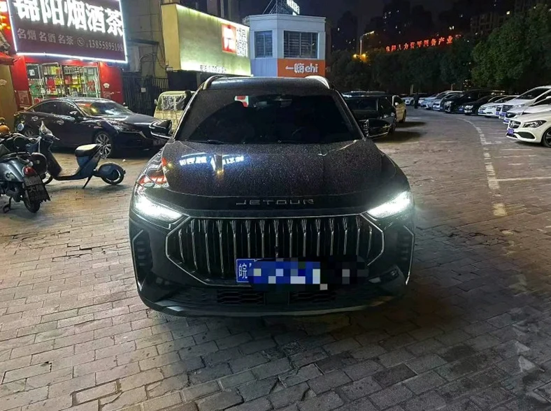 26年奇瑞捷途X70 plus 1.5T冠军版