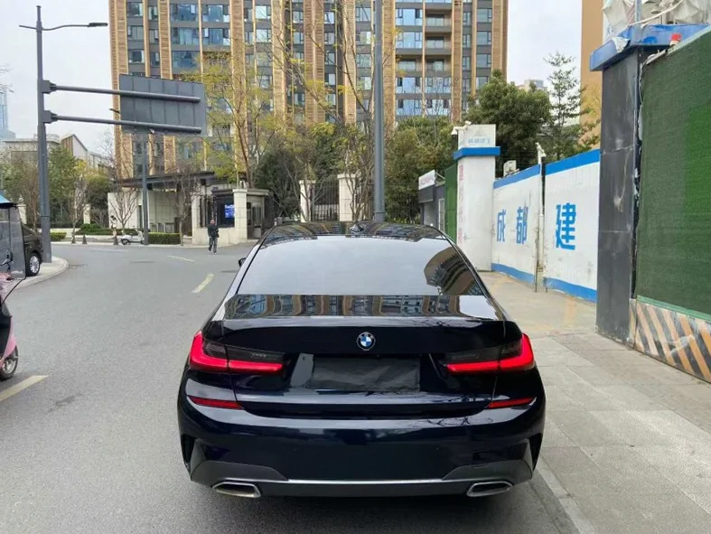 宝马3系 驾驶室