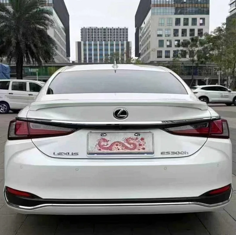 雷克萨斯ES 驾驶室