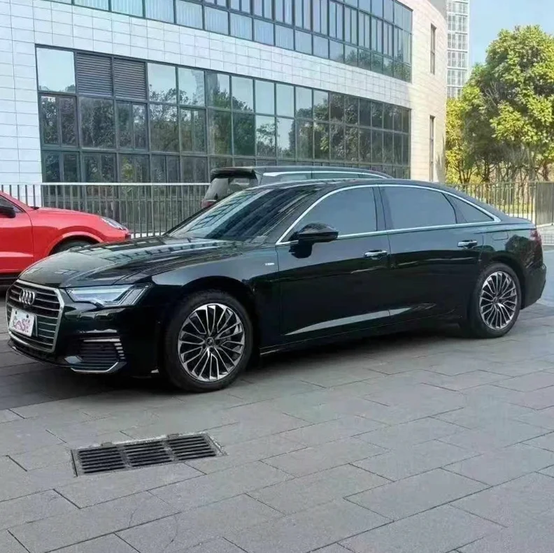 奥迪A6L 正面外观三