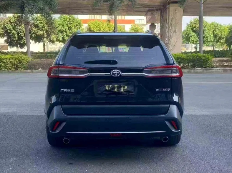 丰田威兰达 内饰后排