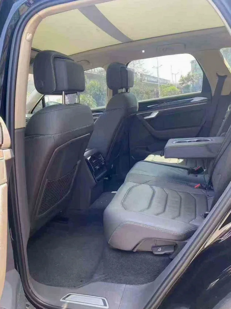 大众途锐 正面外观三