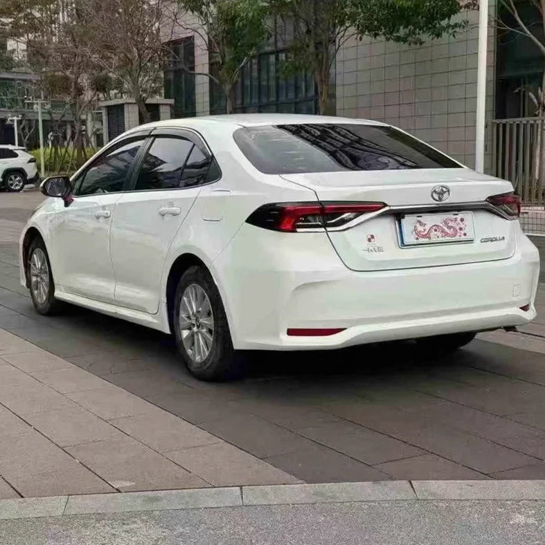 丰田卡罗拉 后面外观一