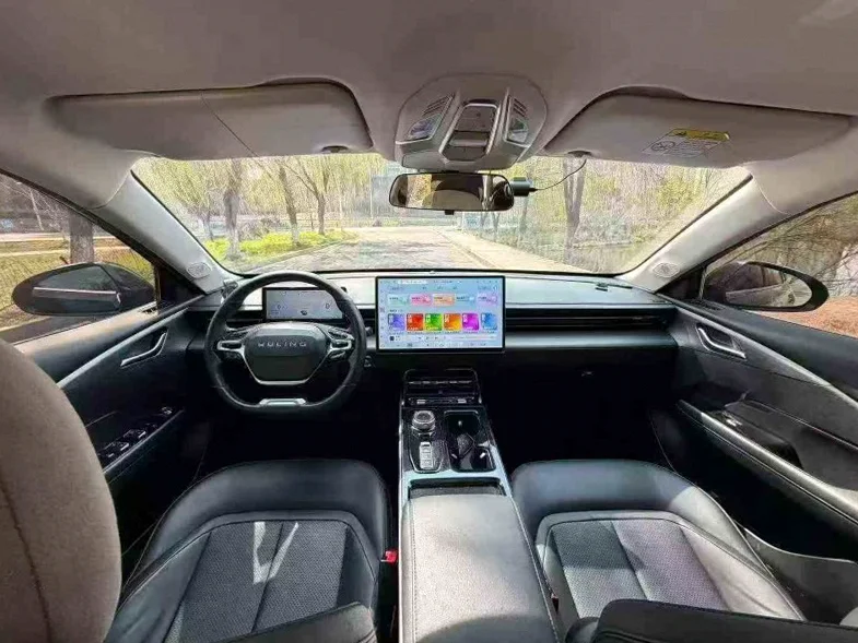 五菱汽车星光 后面外观二