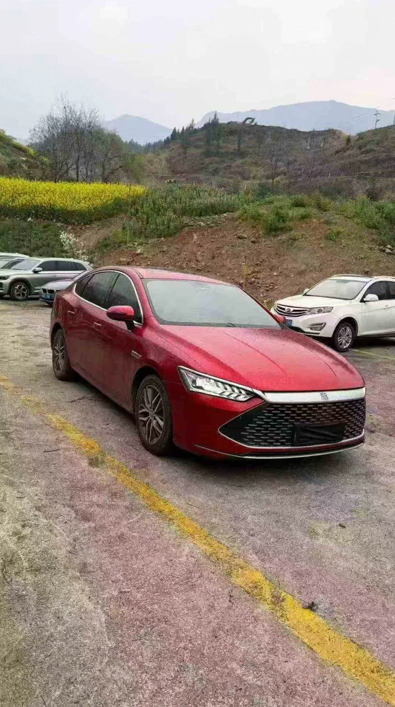 比亚迪秦 正面外观二