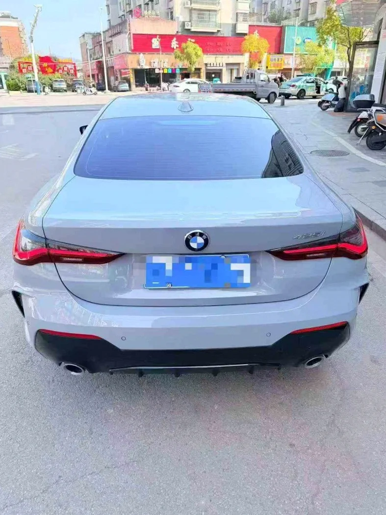 宝马4系 驾驶室