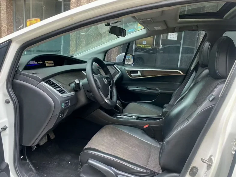 本田杰德 内饰后排