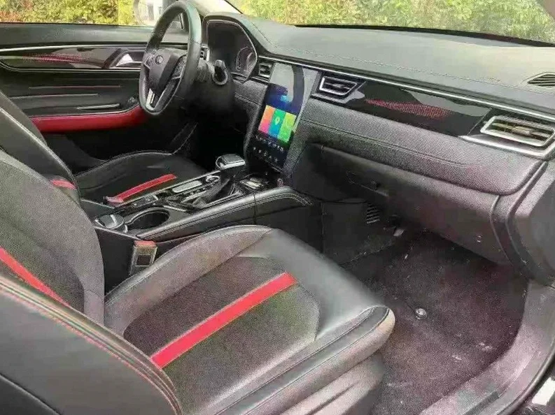 江淮A5 内饰前排