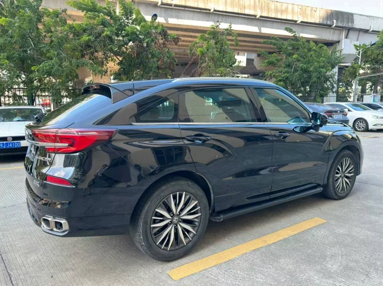 本田冠道 内饰后排