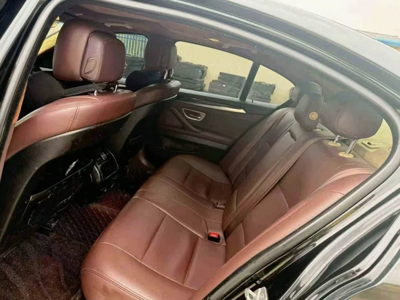 宝马5系 后面外观三