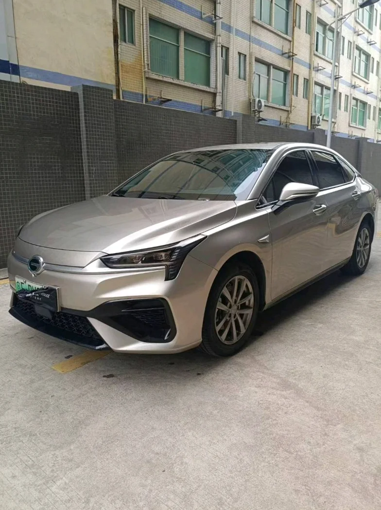 传祺埃安S580 正面外观三