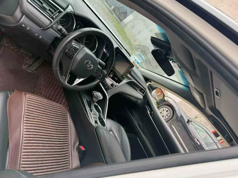 丰田凯美瑞 内饰后排