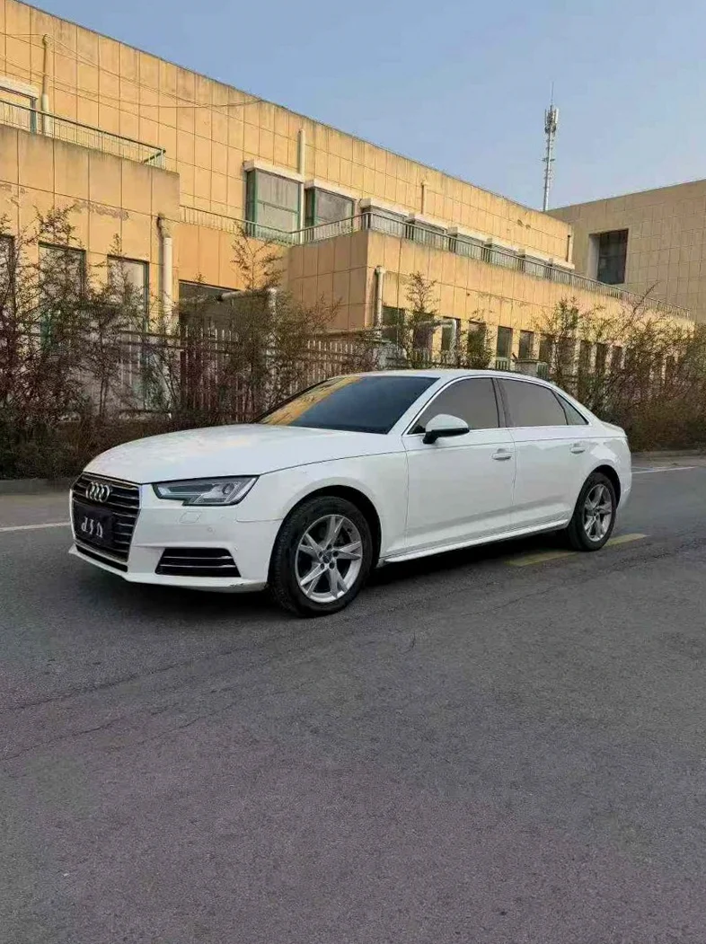 奥迪A4L 正面外观二