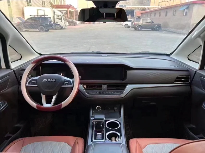 北汽制造王牌M7 后面外观二