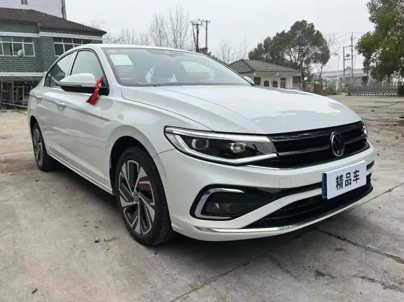 大众宝来 正面外观二