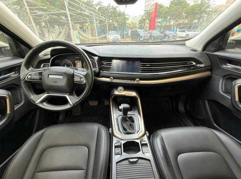 哈弗H6 后面外观一