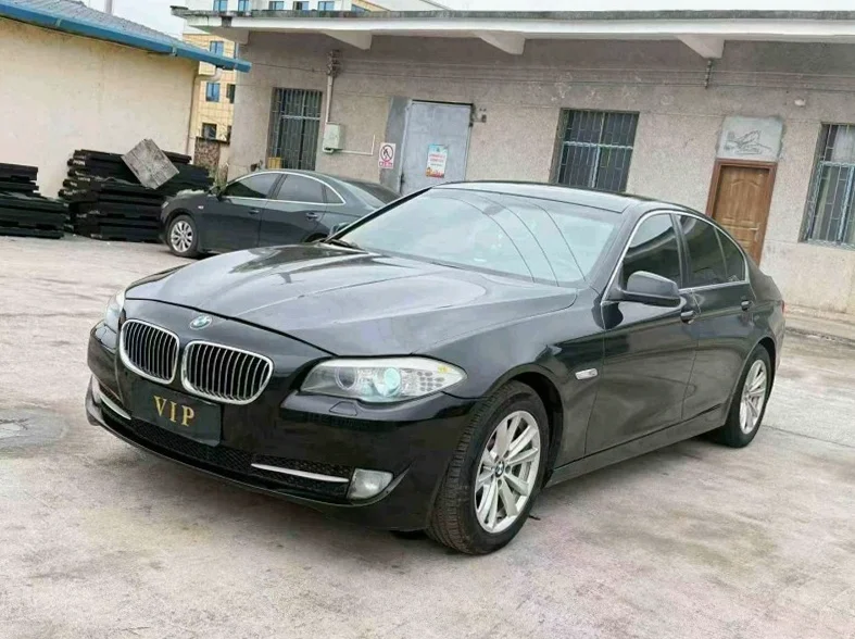 宝马5系 正面外观三