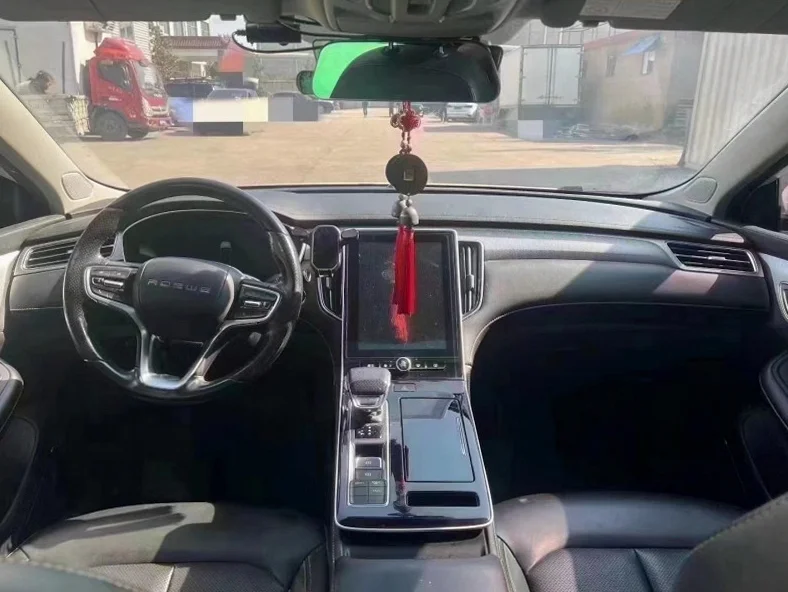 荣威i6 后面外观一