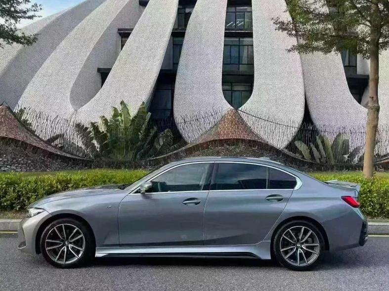 宝马3系 内饰后排