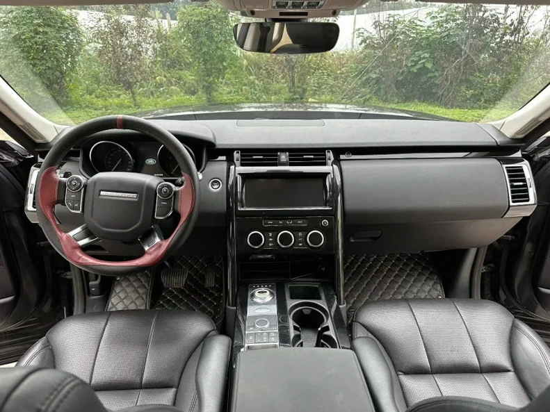 路虎发现 内饰前排