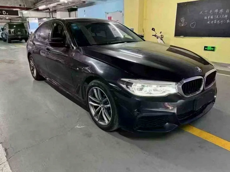 宝马5系 正面外观三